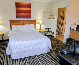 Photo 3 - Ponderosa Motel