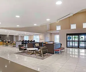 Photo 4 - Best Western Plus Coalinga Inn