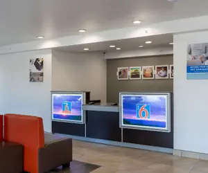 Photo 4 - Studio 6 Bryan, TX - University Area