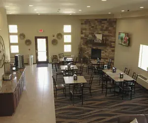 Photo 5 - Cobblestone Inn & Suites - Clarinda