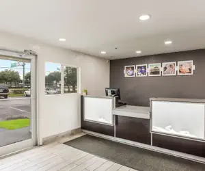 Photo 3 - Motel 6 Jacksonville, FL - South