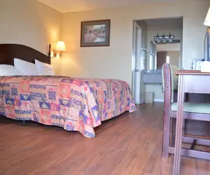 Photo 5 - Knights Inn Greenville, TX