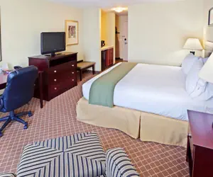 Photo 4 - Holiday Inn Express Chehalis-Centralia by IHG