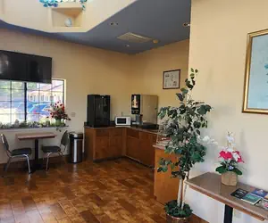 Photo 5 - Regency Inn & Suites By Capital O Houston IAH Airport