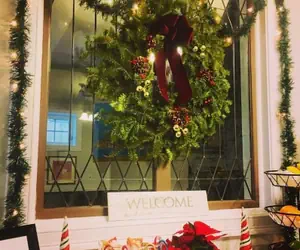 Photo 4 - Crescent Suites Hotel