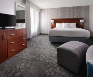 Photo 4 - Courtyard by Marriott Houston Pearland