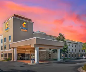 Photo 2 - Comfort Suites Brunswick