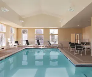 Photo 2 - Hampton Inn & Suites Mystic