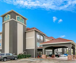 Photo 2 - La Quinta Inn & Suites by Wyndham Broussard - Lafayette Area
