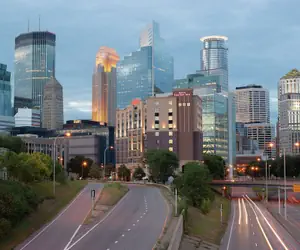 Photo 2 - Hilton Garden Inn Minneapolis Downtown