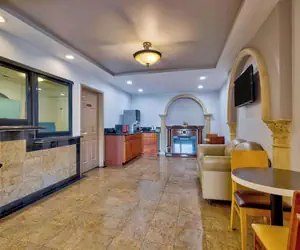 Photo 3 - Motel 6 South Gate, CA