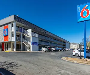 Photo 2 - Studio 6 Little Rock, AR - West