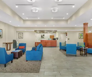 Photo 3 - Comfort Suites Greensboro - High Point