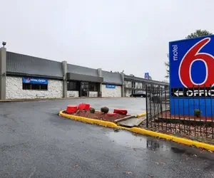 Photo 2 - Motel 6 North Little Rock, AR