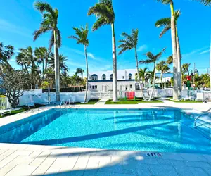 Photo 3 - La Tortuga Historic Pass A Grille St Pete Beach 14