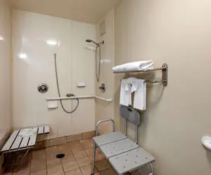 Photo 2 - Quality Inn Placentia Anaheim Fullerton