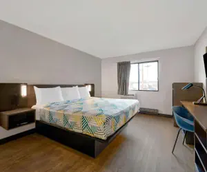 Photo 2 - Motel 6-Oak Creek, WI