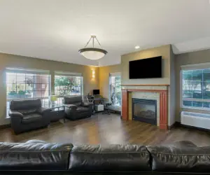 Photo 3 - Best Western Plus Park Place Inn & Suites