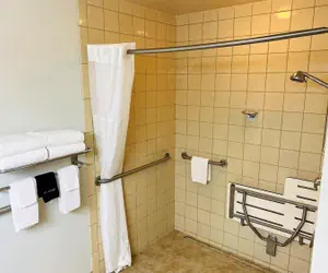 Photo 2 - Quality Inn & Suites Sequim at Olympic National Park