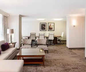 Photo 2 - Chicago Marriott Suites Deerfield