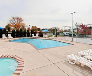 Photo 2 - Hawthorn Extended Stay by Wyndham Columbus