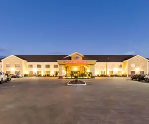 Photo 3 - Comfort Suites Idabel