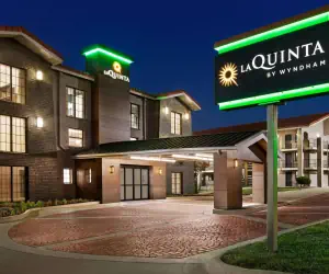 Photo 2 - La Quinta Inn by Wyndham Temple