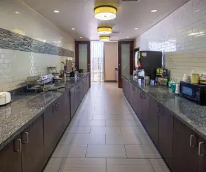 Photo 5 - La Quinta Inn & Suites by Wyndham Durant