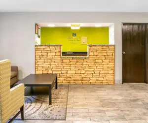 Photo 3 - Quality Inn & Suites Metropolis I-24