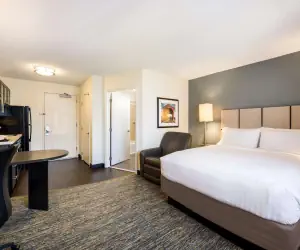 Photo 5 - Sonesta Simply Suites Boston Burlington