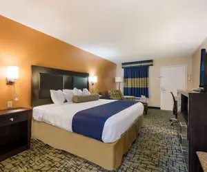 Photo 5 - SureStay Hotel by Best Western Meridian