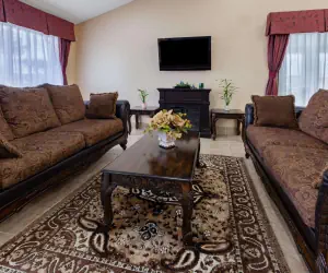 Photo 2 - Baymont by Wyndham Perrysburg-Toledo