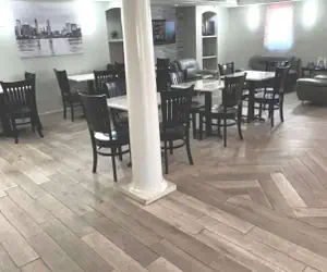 Photo 4 - Days Inn by Wyndham Birmingham/West