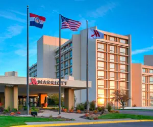 Photo 3 - Kansas City Airport Marriott