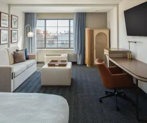 Photo 4 - Courtyard by Marriott Santa Cruz