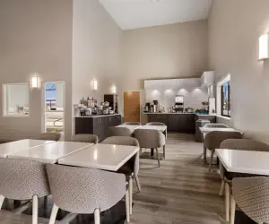 Photo 5 - SureStay Hotel by Best Western Grants