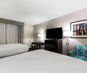 Photo 3 - La Quinta by Wyndham San Diego Mission Bay