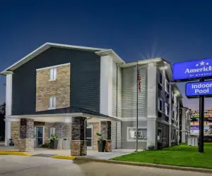 Photo 2 - AmericInn by Wyndham Quincy