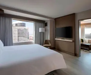 Photo 3 - Louisville Marriott Downtown