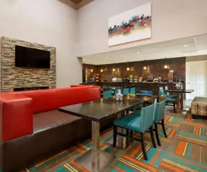 Photo 2 - Best Western Bradbury Inn & Suites