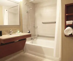 Photo 4 - Holiday Inn Dayton/Fairborn I-675, an IHG Hotel