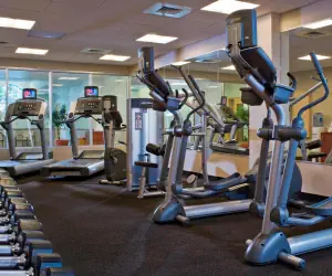 Photo 4 - Courtyard Burlington Harbor