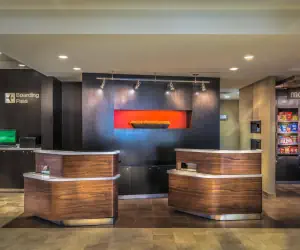 Photo 4 - Courtyard by Marriott Charleston Downtown/Civic Center