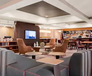 Photo 5 - Courtyard by Marriott Springfield