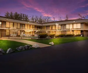 Photo 3 - Quality Inn Asheville Airport