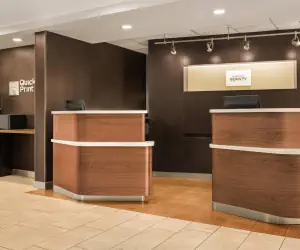 Photo 5 - Courtyard by Marriott Palmdale