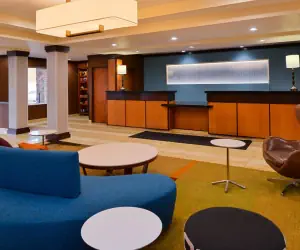 Photo 4 - Fairfield Inn and Suites by Marriott Fort Wayne