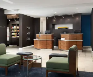 Photo 2 - Courtyard By Marriott Little Rock North