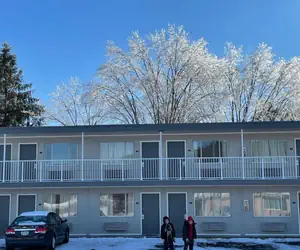 Photo 2 - Lake Logan Inn