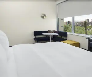 Photo 5 - Aloft Glendale at Westgate